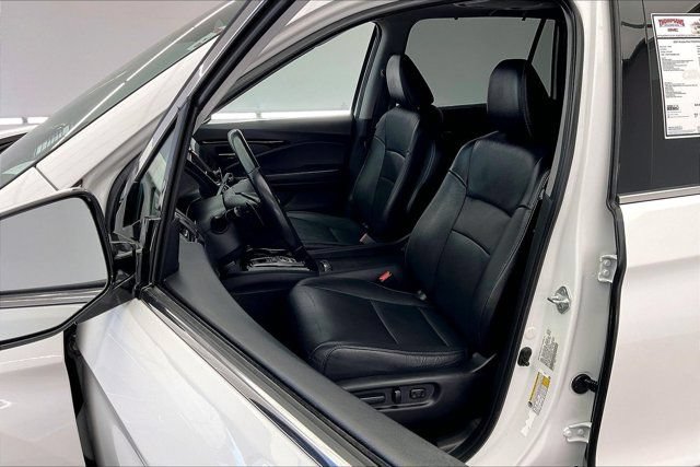 Used 2021 Honda Pilot Touring image 17