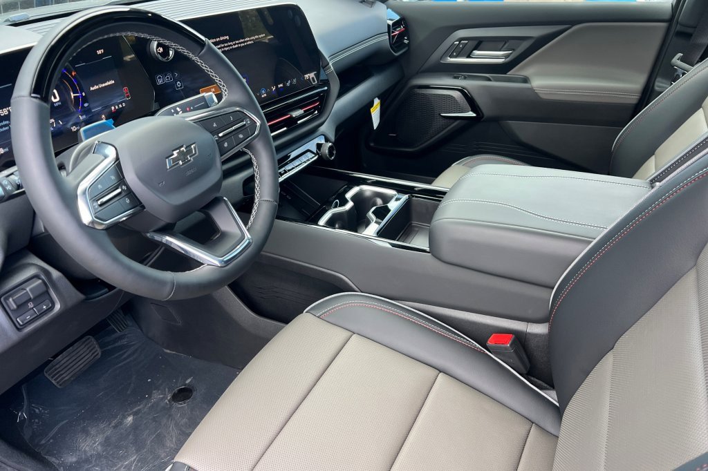 New 2026 Chevrolet Silverado EV Trail Boss image 7