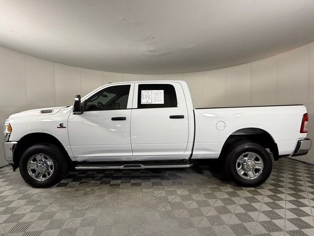 Used 2024 RAM 2500 Tradesman w/ Chrome Appearance Group AWD/4WD image 3