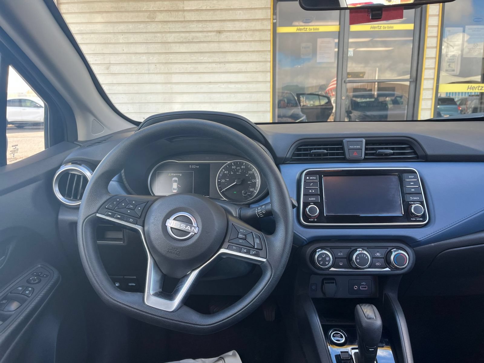 Used 2025 Nissan Versa SV FWD image 31