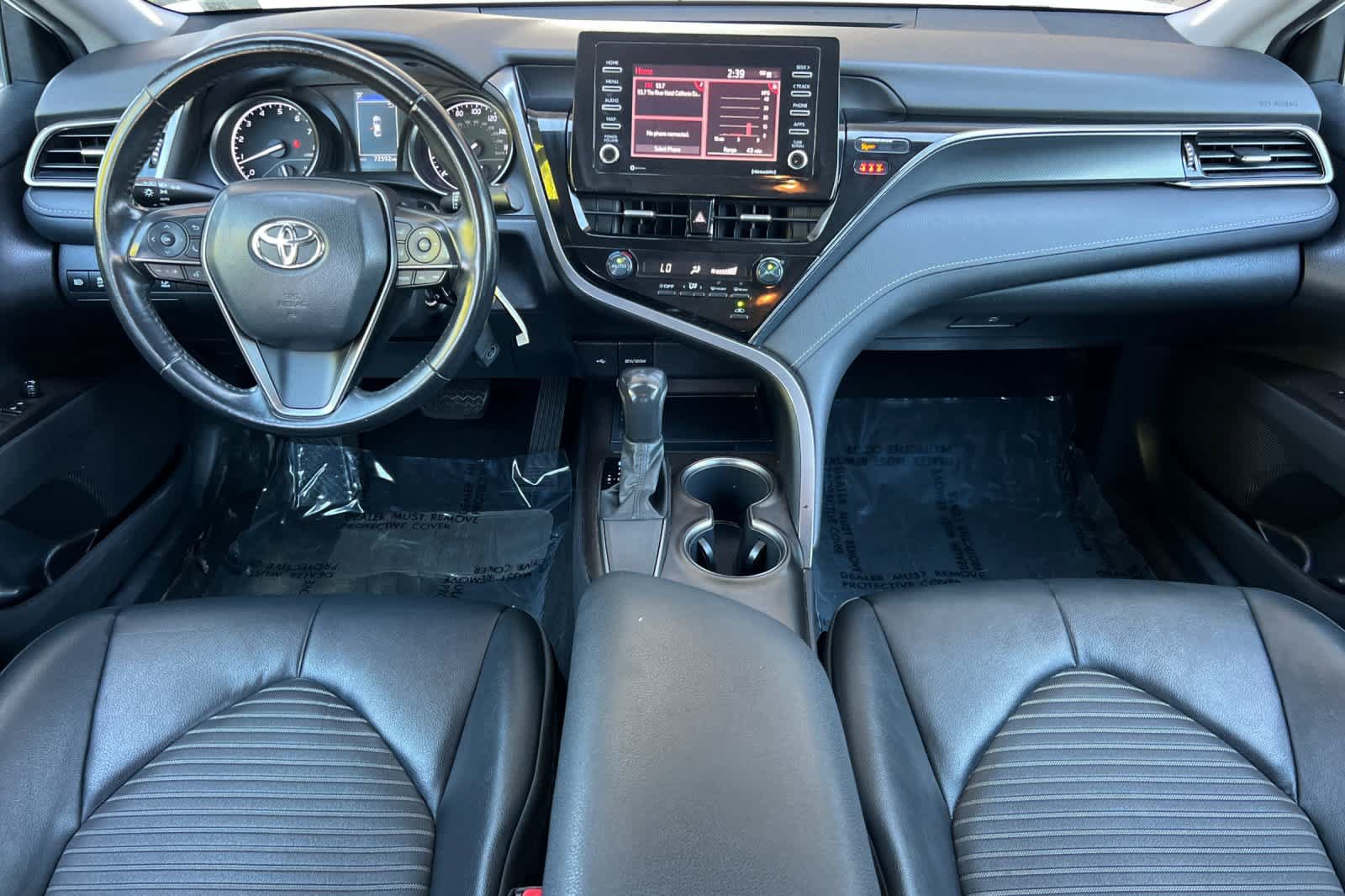 Used 2021 Toyota Camry SE FWD image 3