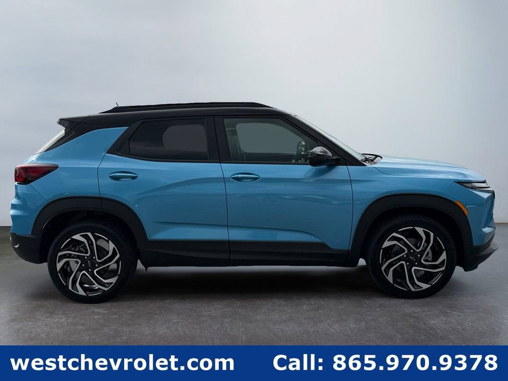 New 2026 Chevrolet TrailBlazer RS w/ Convenience Package FWD image 2
