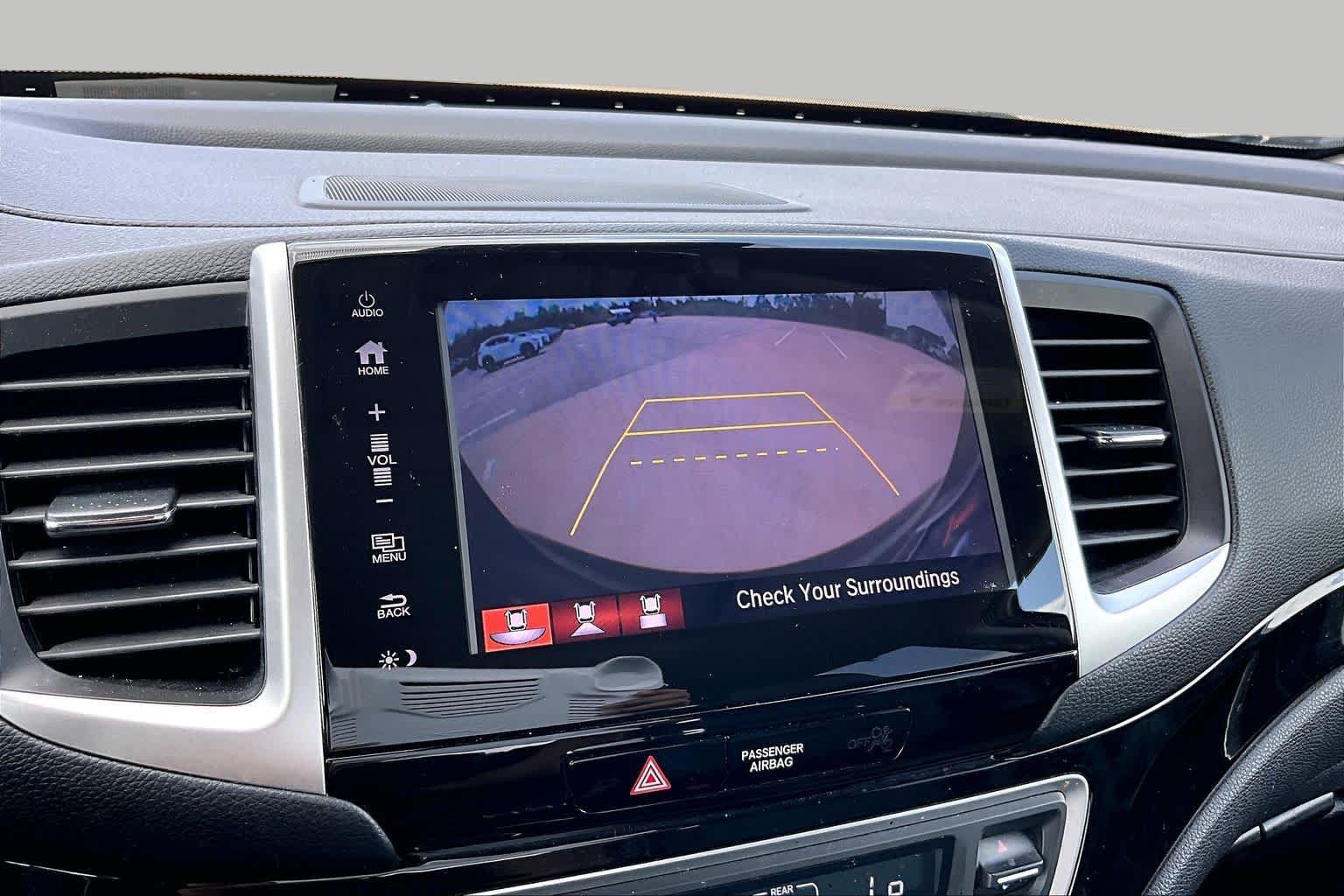 Used 2018 Honda Pilot Touring image 26