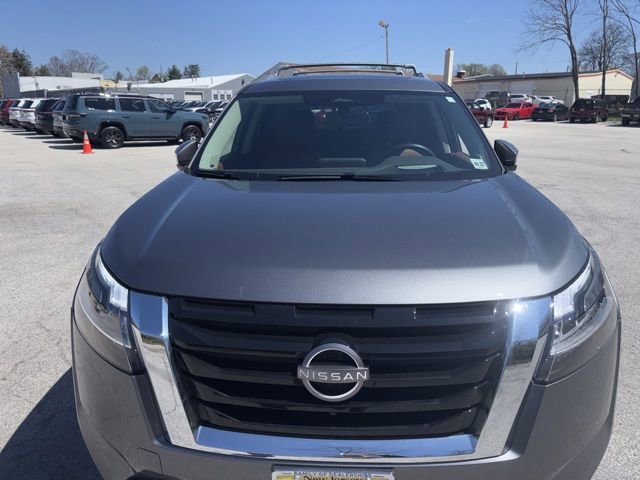 Used 2022 Nissan Pathfinder Platinum w/ Lighting Package (N93) image 11