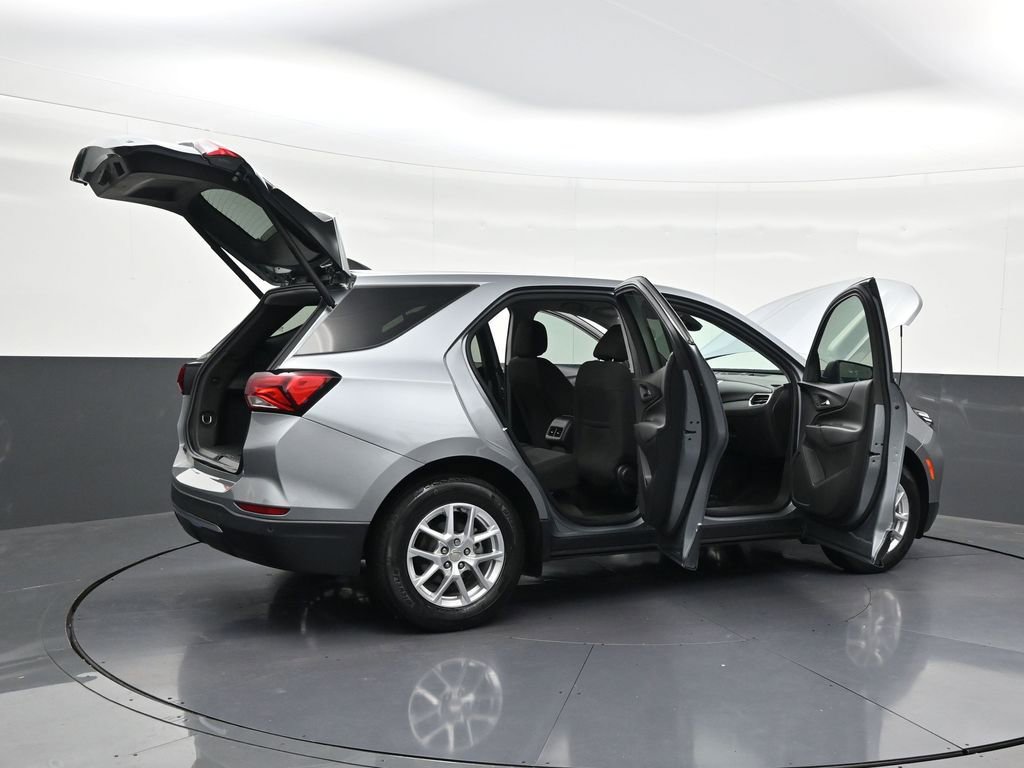Used 2024 Chevrolet Equinox LT FWD image 32