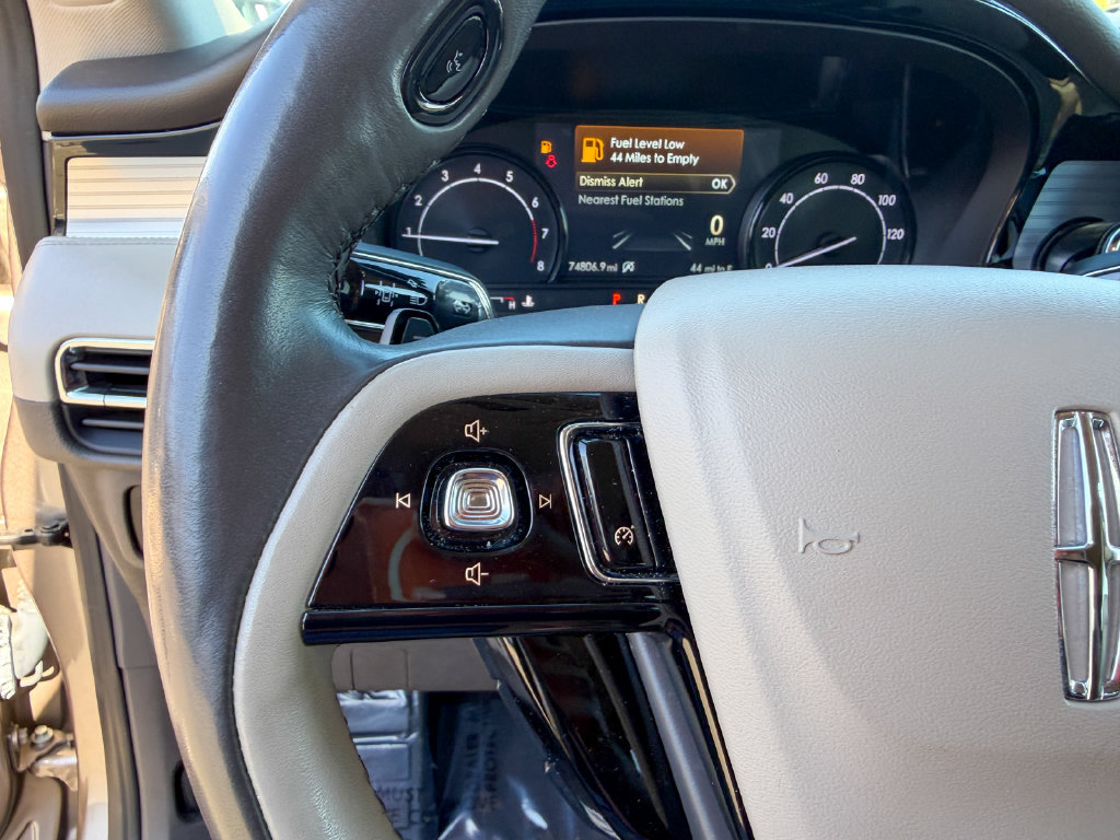Used 2021 Lincoln Corsair FWD w/ Premium Package image 20