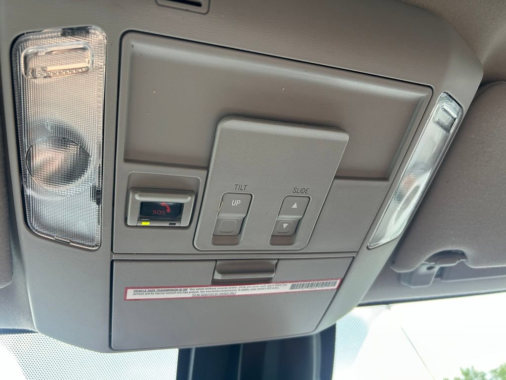 Used 2022 Toyota Sequoia Platinum AWD/4WD image 69