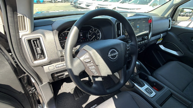 New 2026 Nissan Frontier SV w/ Tow Package AWD/4WD image 30