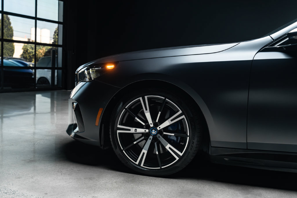 Used 2024 BMW i5 M60 w/ Premium Package AWD/4WD image 25