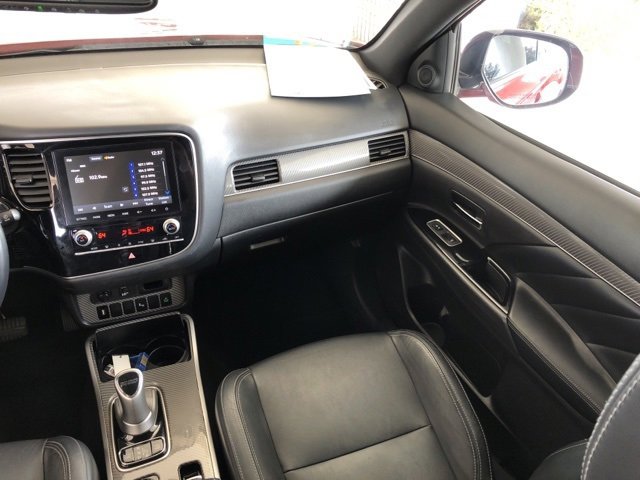 Used 2020 Mitsubishi Outlander SEL image 40