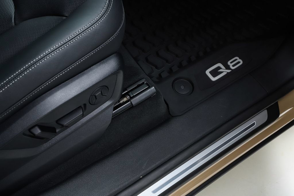 Used 2025 Audi Q8 Premium Plus AWD/4WD image 66