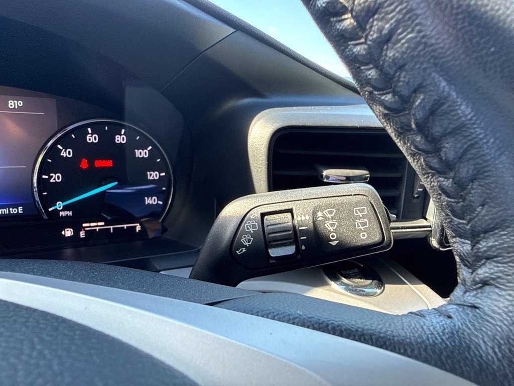 Used 2022 Ford Explorer XLT w/ Class IV Trailer Tow Package AWD/4WD image 17