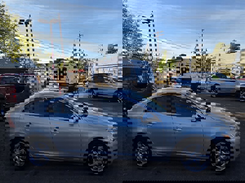 Used 2012 Volvo S60 T5 image 6