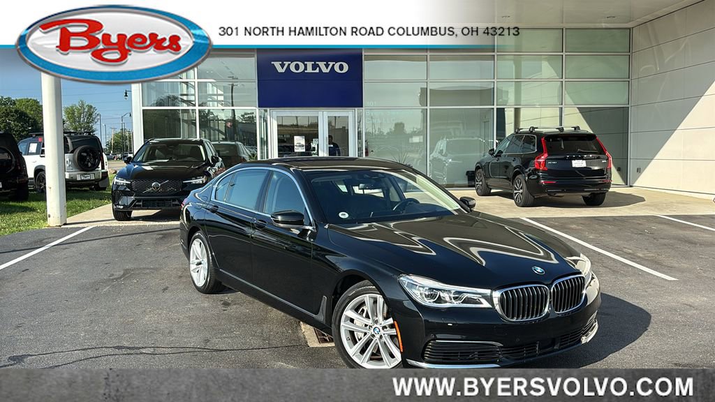 Used 2019 BMW 750i xDrive w/ Autobahn Package AWD/4WD image 1