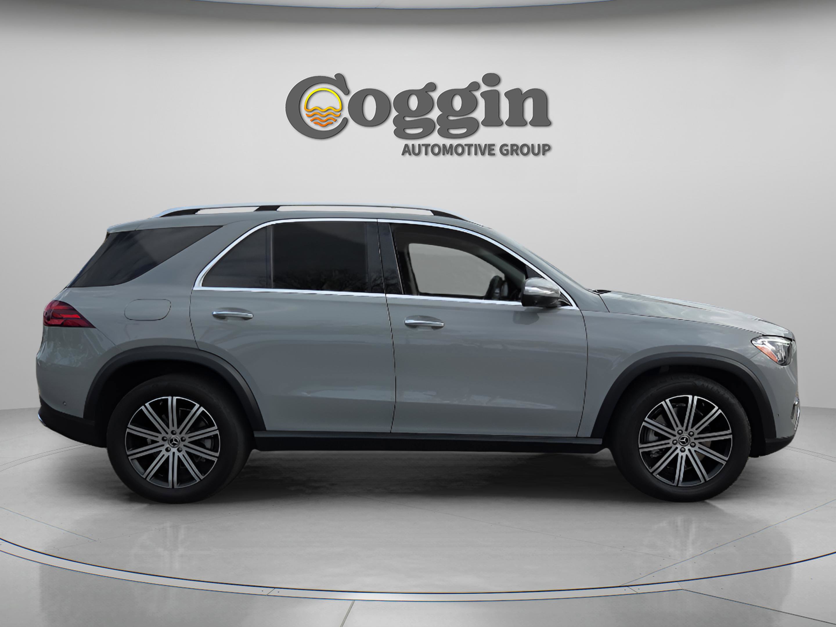 Used 2025 Mercedes-Benz GLE 450e 4MATIC w/ Winter Package image 7