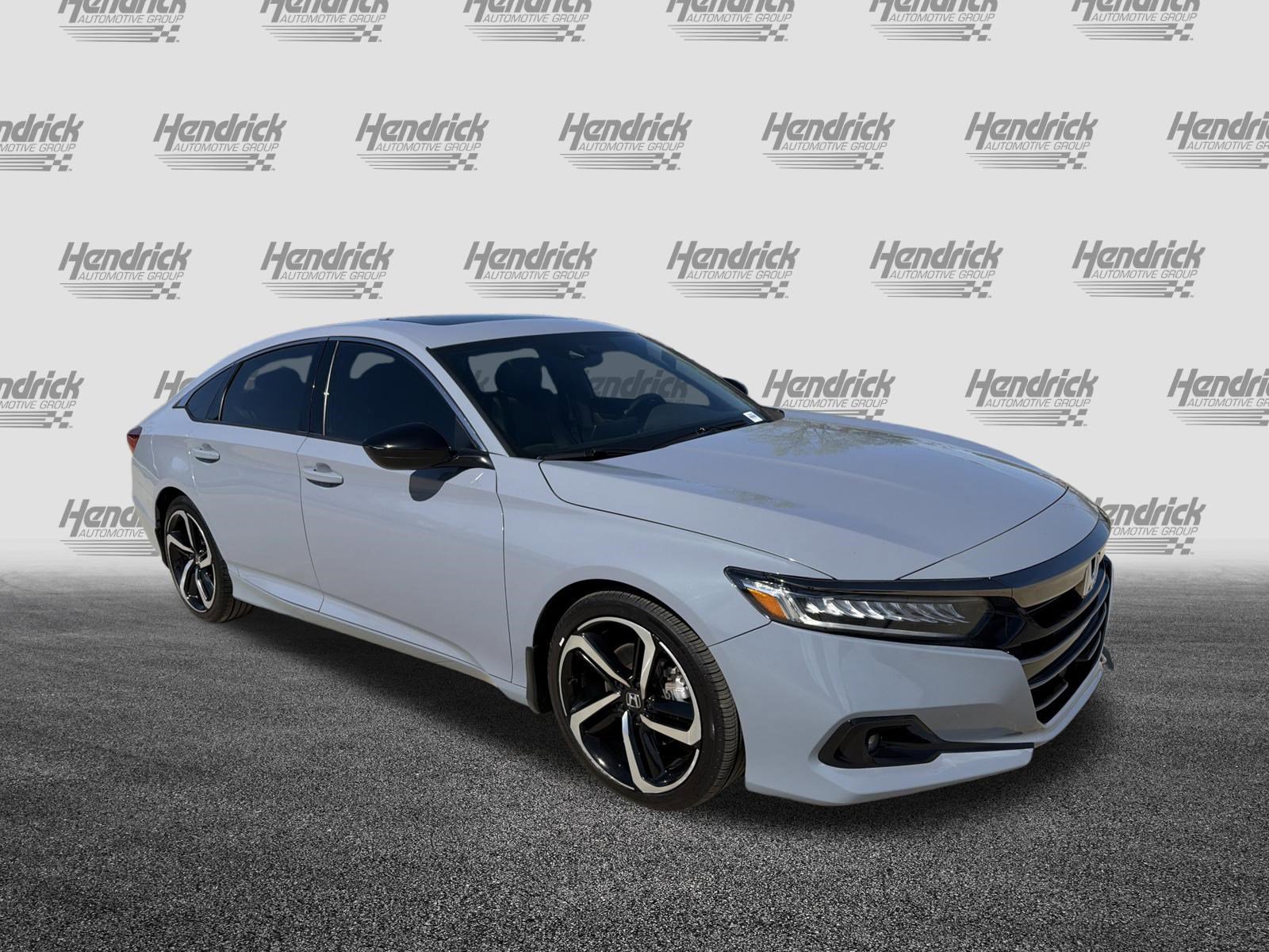 Used 2021 Honda Accord Sport image 2