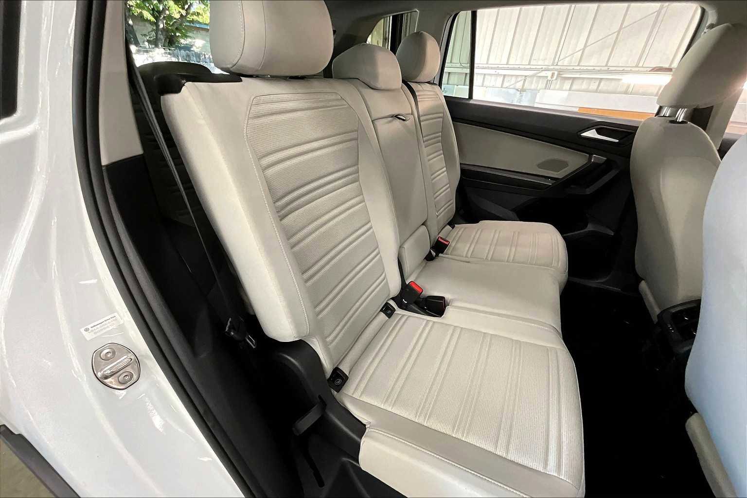 Used 2022 Volkswagen Tiguan S image 28