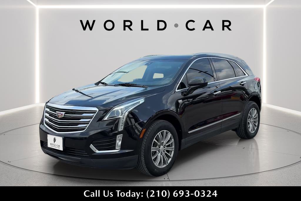 Used 2017 Cadillac XT5 Luxury w/ Driver Awareness Package FWD image 3