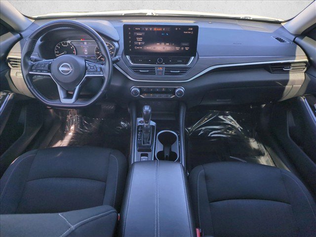Used 2023 Nissan Altima 2.5 SV w/ SV Premium Package FWD image 18
