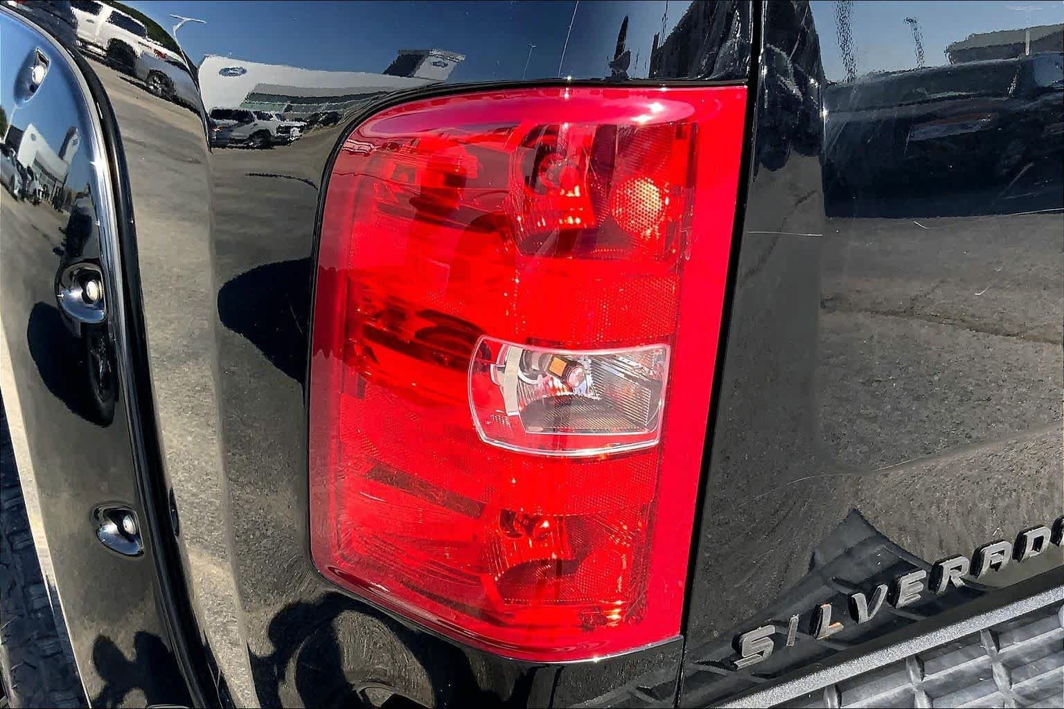 Used 2013 Chevrolet Silverado 1500 LT RWD image 25