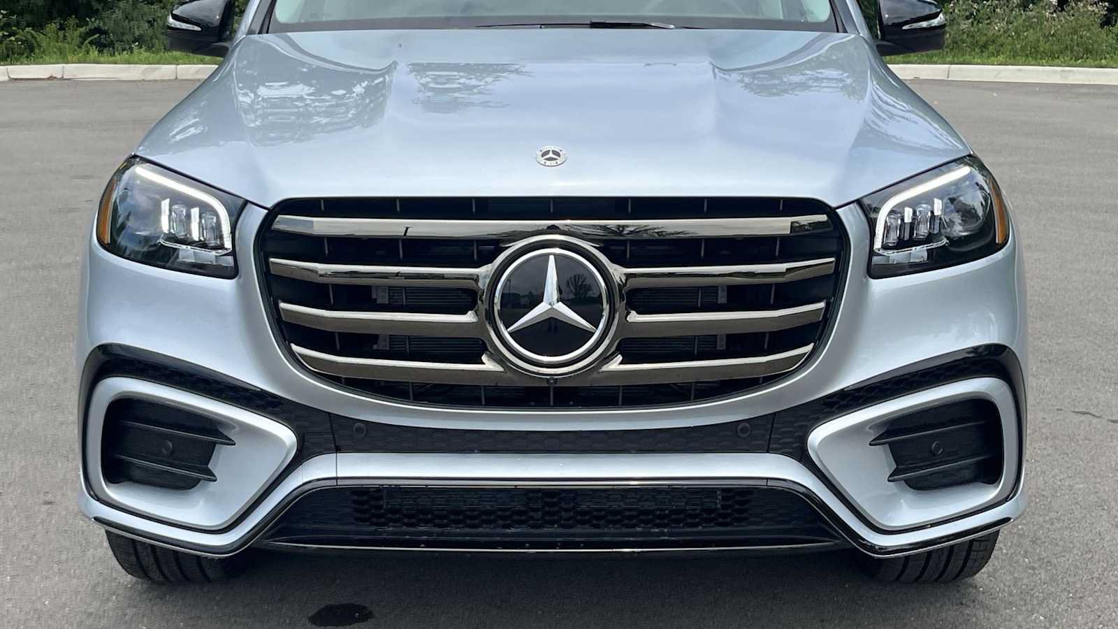 New 2026 Mercedes-Benz GLS 450 4MATIC image 22