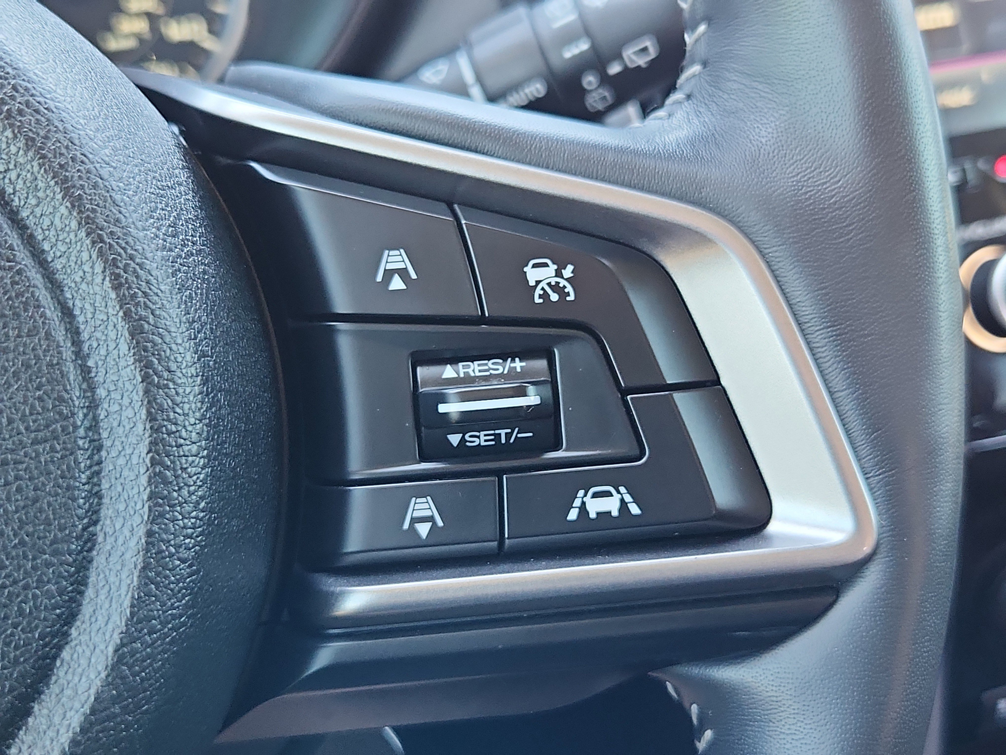 Used 2020 Subaru Ascent Touring AWD/4WD image 27