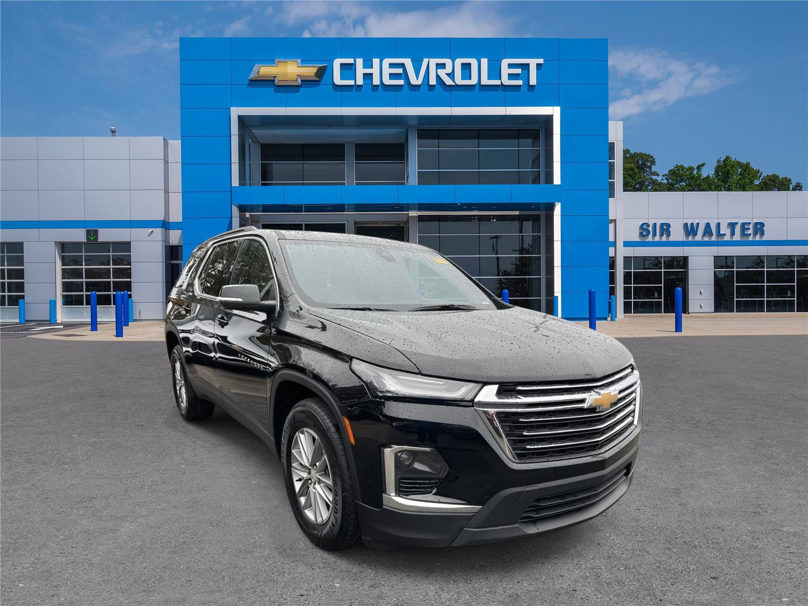 Used 2023 Chevrolet Traverse LT image 42
