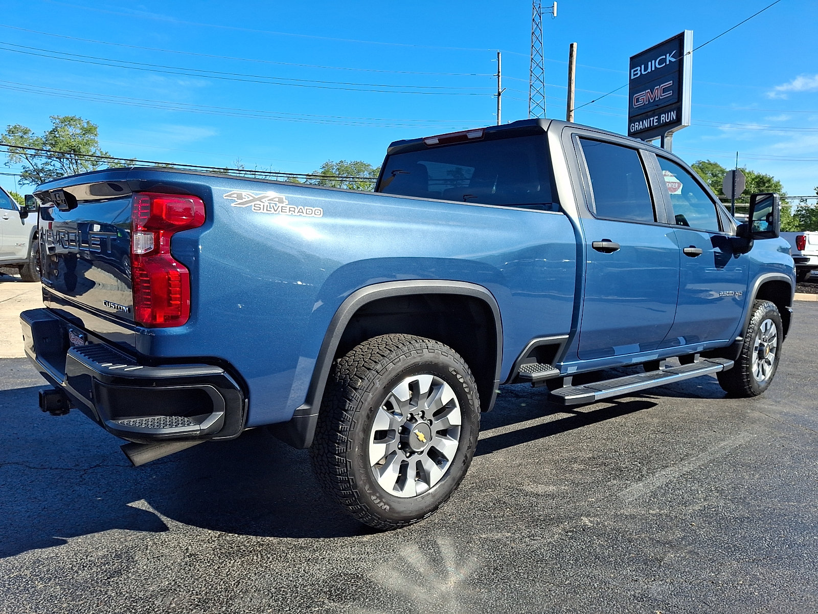 Used 2024 Chevrolet Silverado 2500 Custom w/ Custom Value Package AWD/4WD image 6