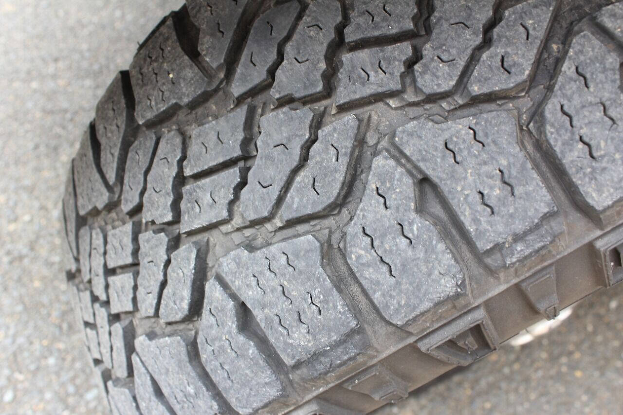 Used 2017 RAM 3500 Tradesman w/ Chrome Appearance Group image 4