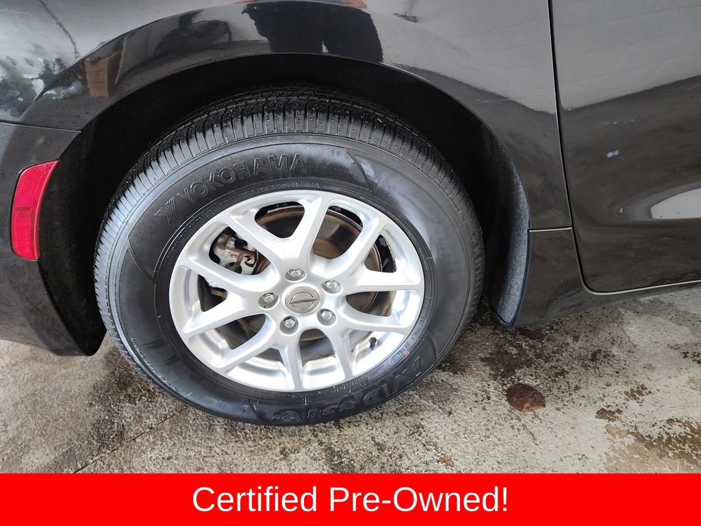 Certified 2022 Chrysler Voyager LX FWD image 38