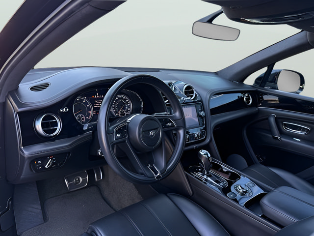 Used 2019 Bentley Bentayga AWD/4WD image 13