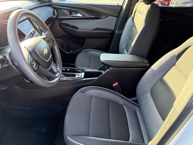 Used 2023 Chevrolet TrailBlazer LT w/ Convenience Package AWD/4WD image 9