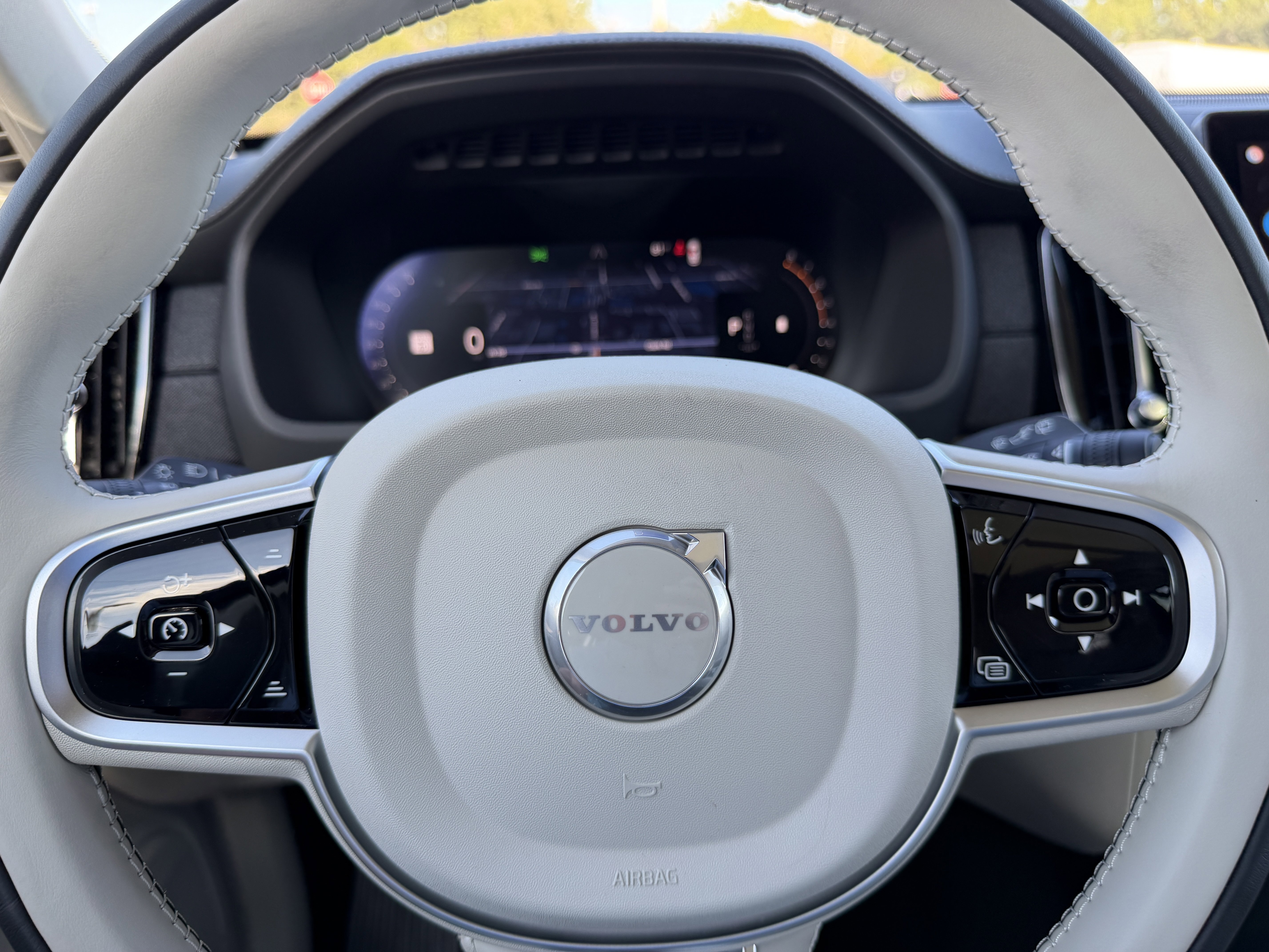 New 2026 Volvo XC90 B5 Ultra image 31