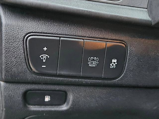 Used 2018 Kia Niro LX image 10