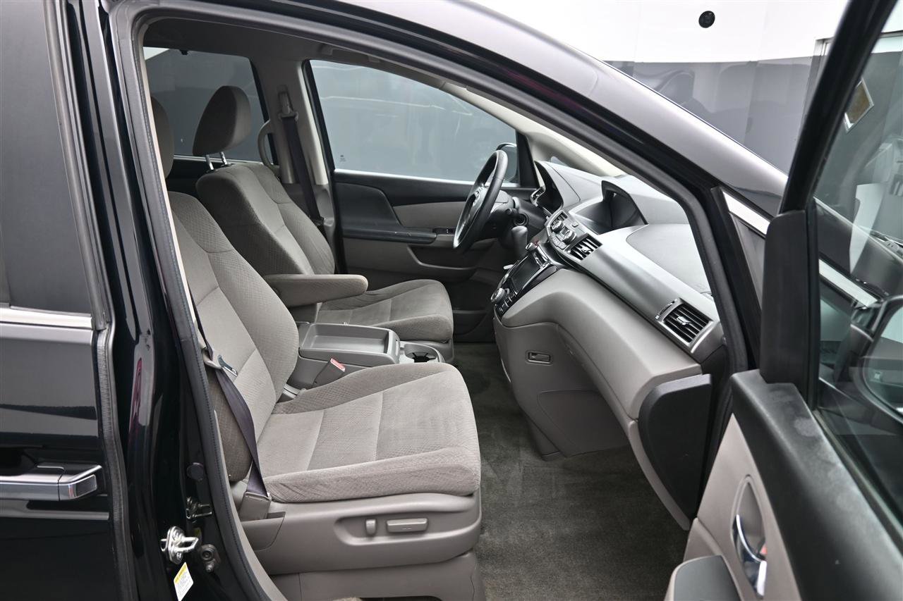 Used 2015 Honda Odyssey EX image 9