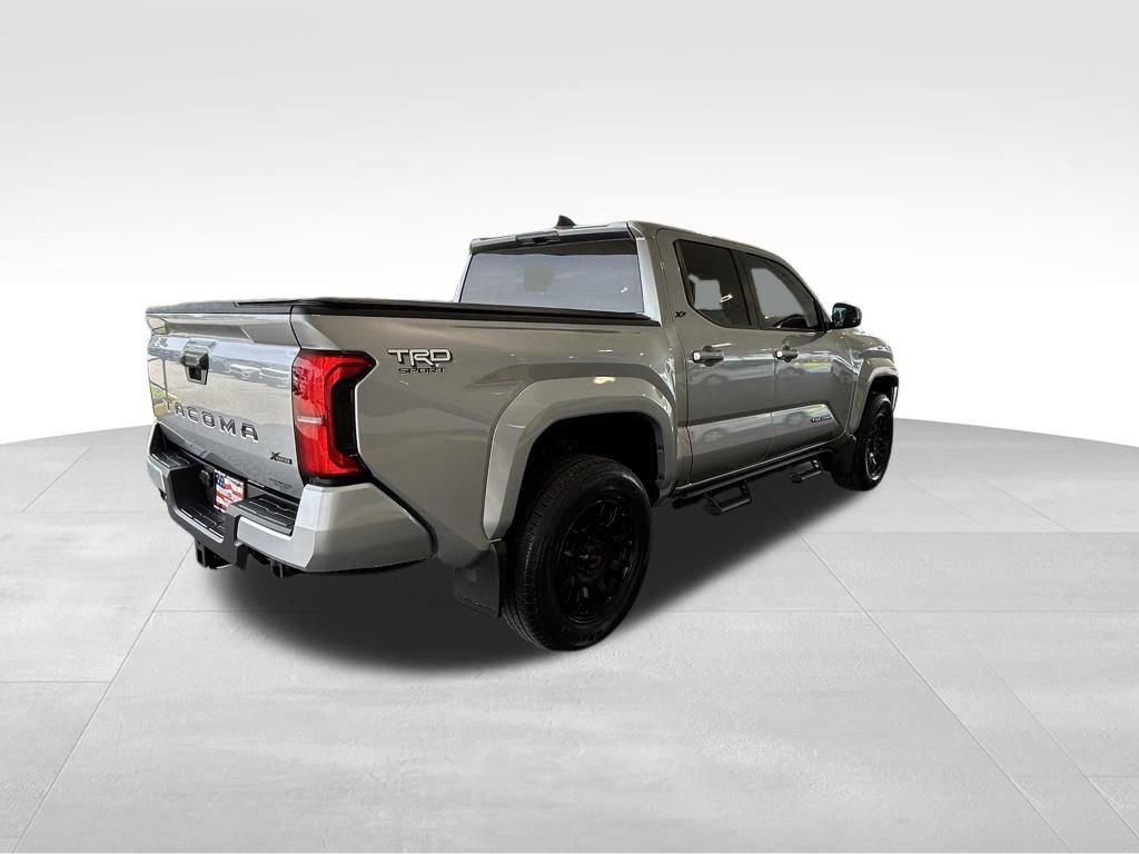 Used 2024 Toyota Tacoma TRD Sport RWD image 4