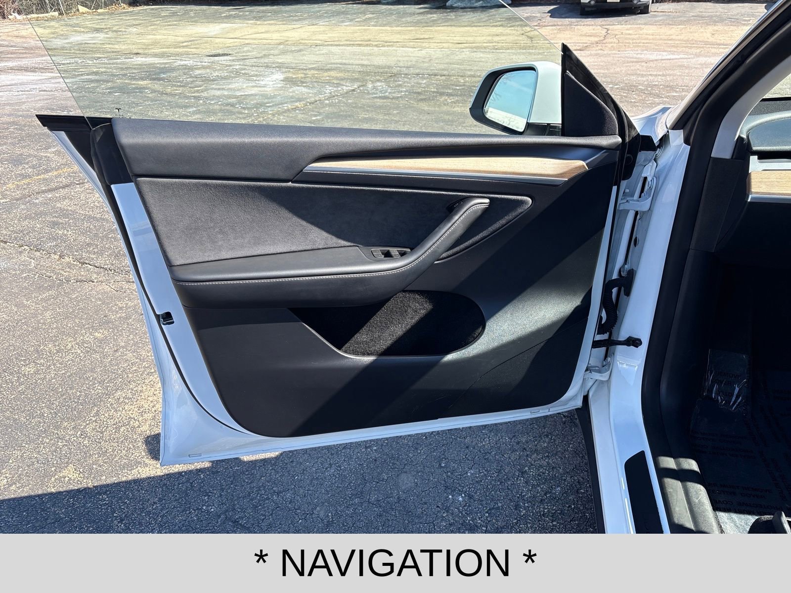 Used 2023 Tesla Model Y Performance image 10