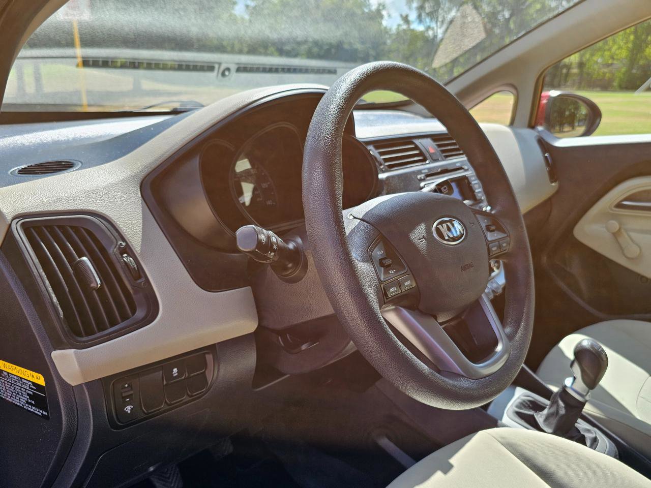 Used 2013 Kia Rio LX image 19