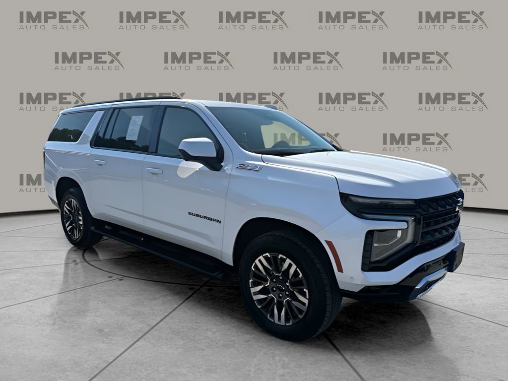 Used 2025 Chevrolet Suburban Z71 AWD/4WD image 7