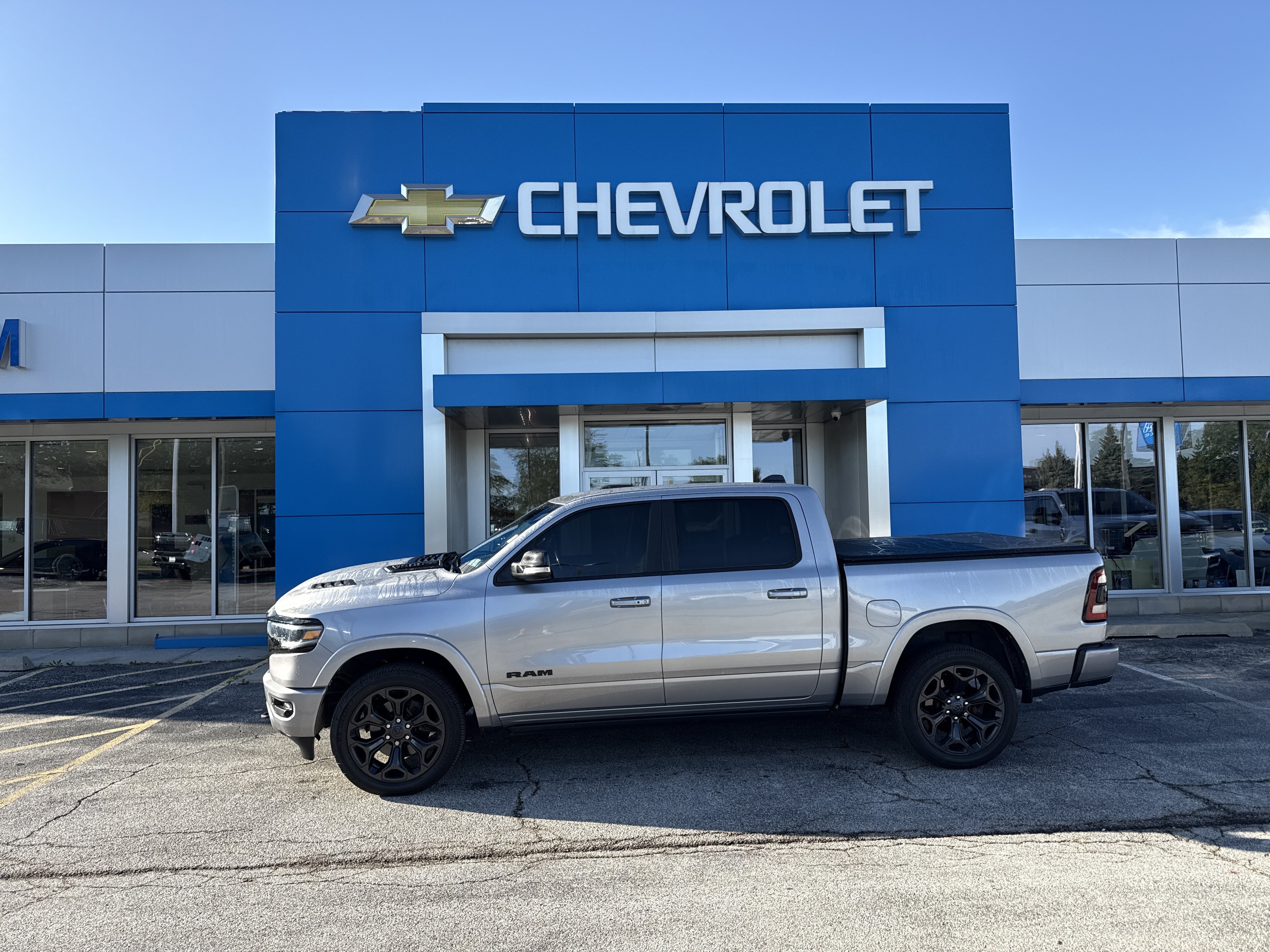 Used 2022 RAM 1500 Limited w/ Night Edition AWD/4WD image 4