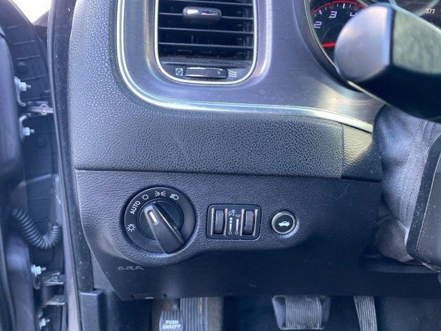 Used 2015 Dodge Charger SE w/ Popular Equipment Group image 14
