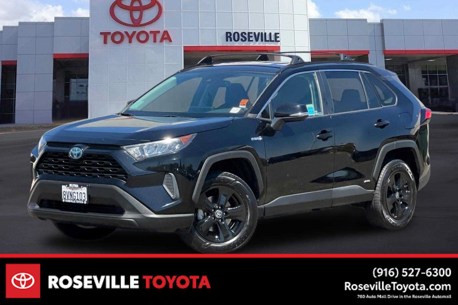 Certified 2021 Toyota RAV4 LE AWD/4WD image 1