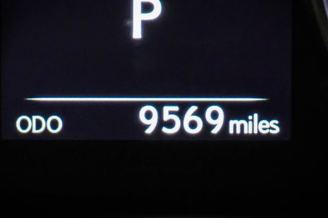 Certified 2025 Lexus IS 300 F Sport image 9