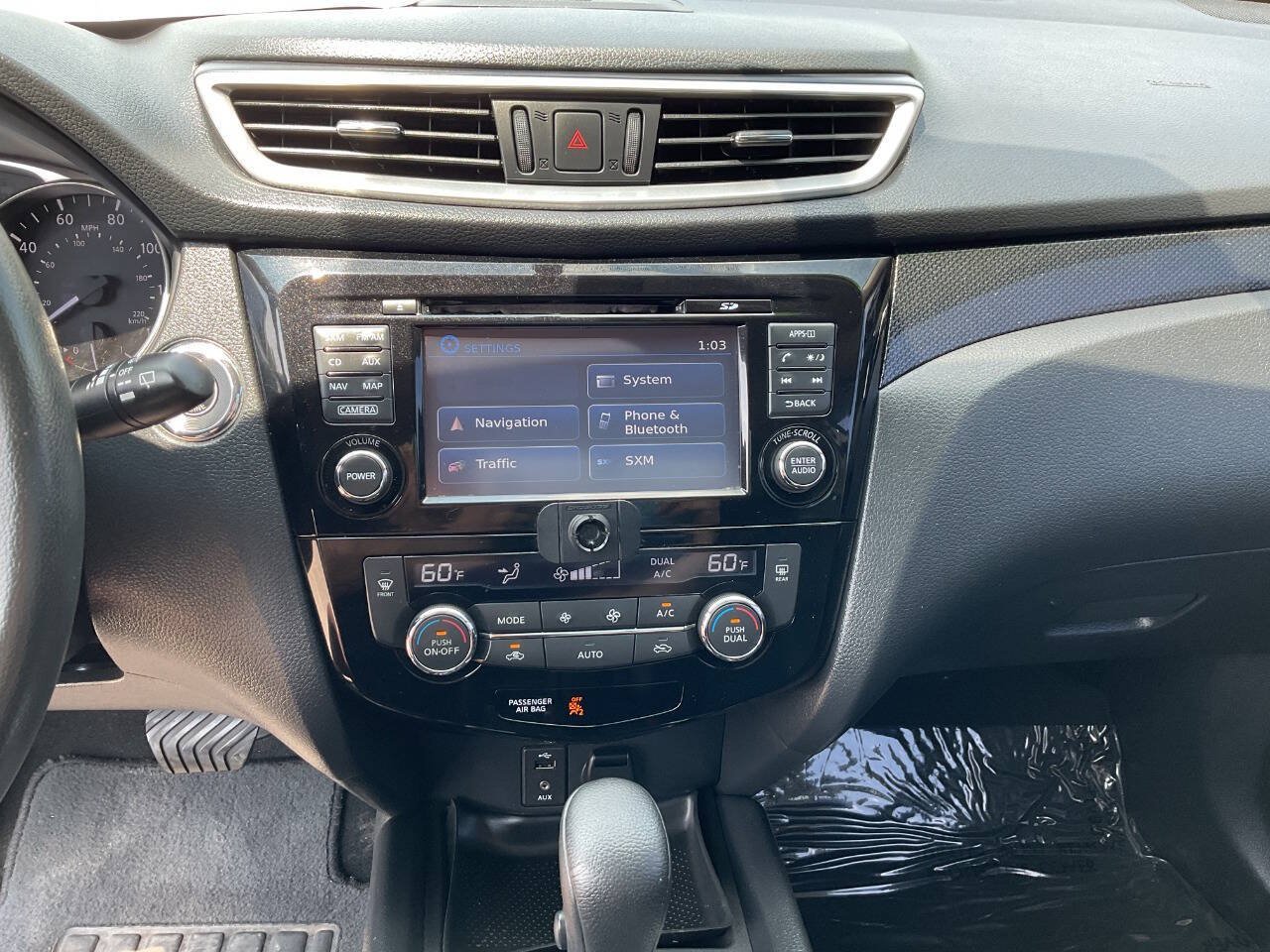 Used 2016 Nissan Rogue SL FWD image 20