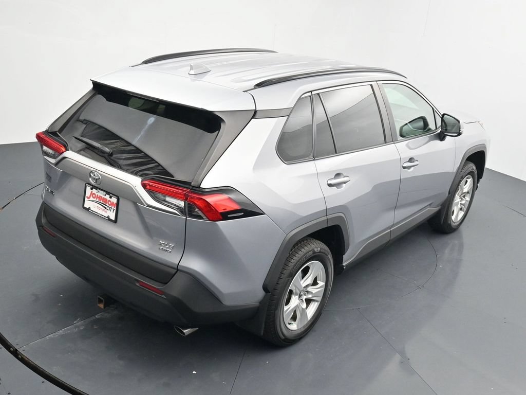 Used 2021 Toyota RAV4 XLE AWD/4WD image 33