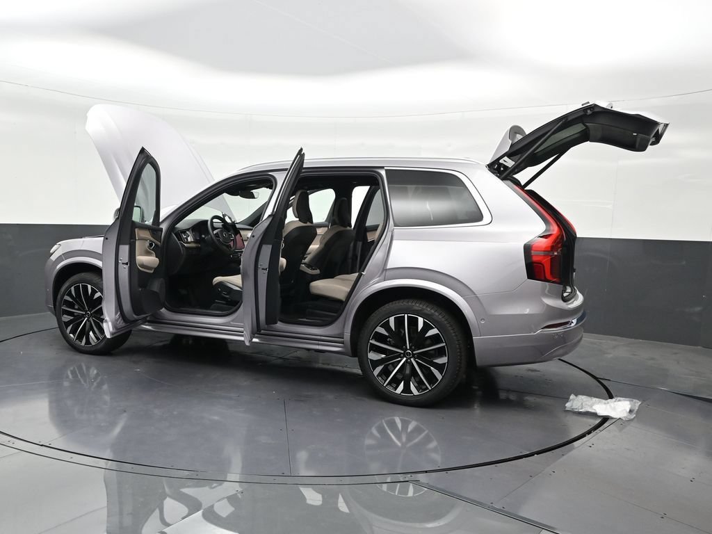 New 2026 Volvo XC90 B6 Plus w/ Protection Package Premier AWD/4WD image 32