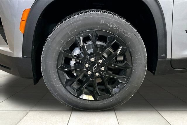 New 2026 Chevrolet Traverse LT w/ Midnight/Sport Edition AWD/4WD image 6