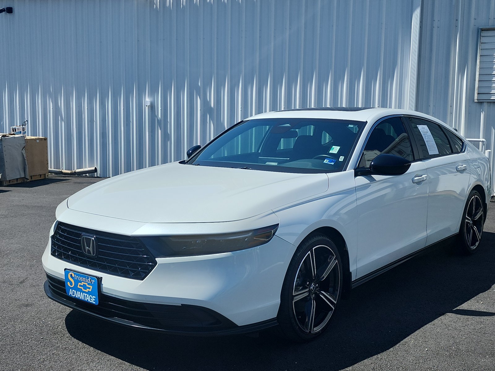 Used 2023 Honda Accord Sport image 1