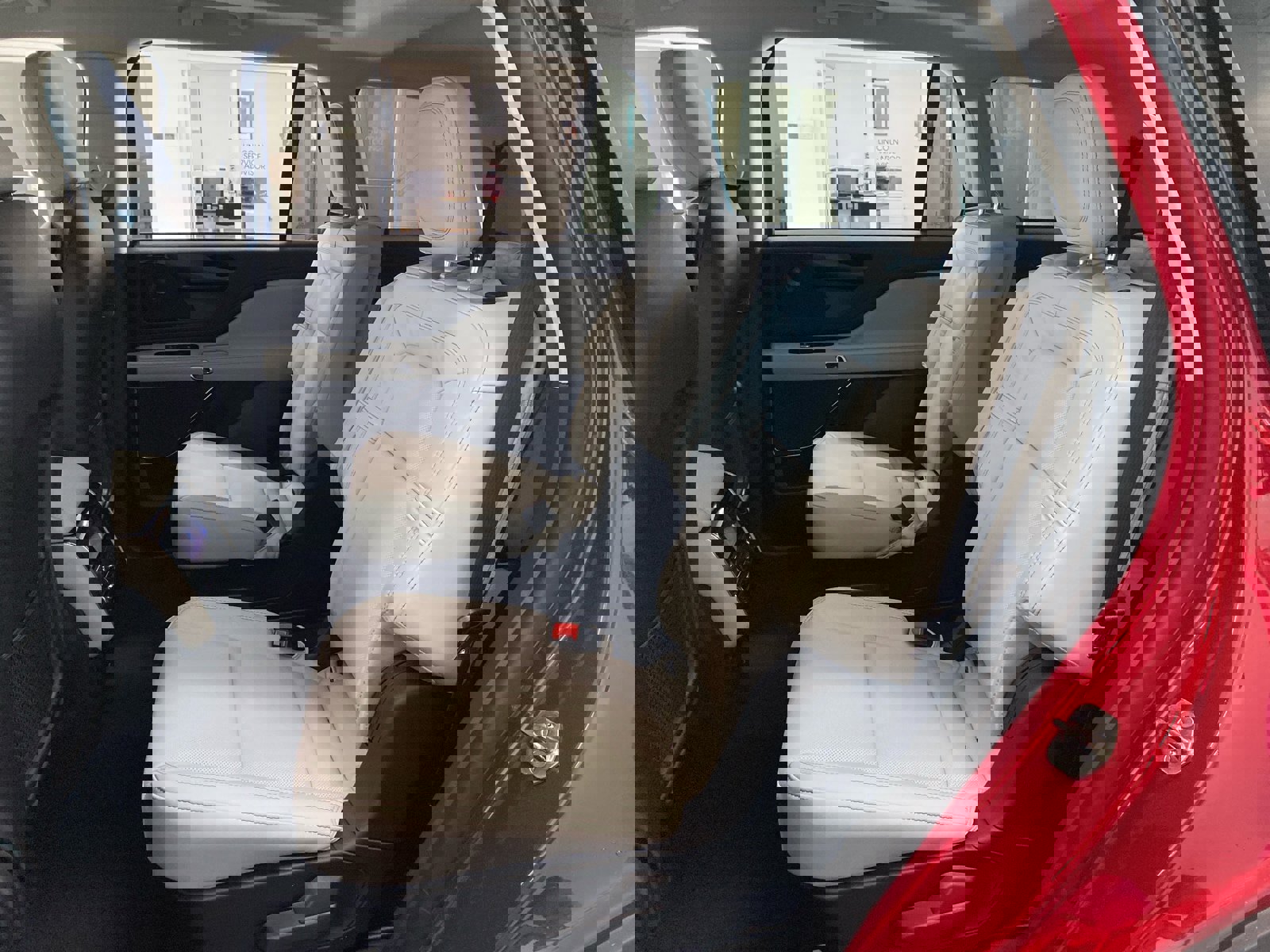 New 2026 Lincoln Aviator Reserve image 9