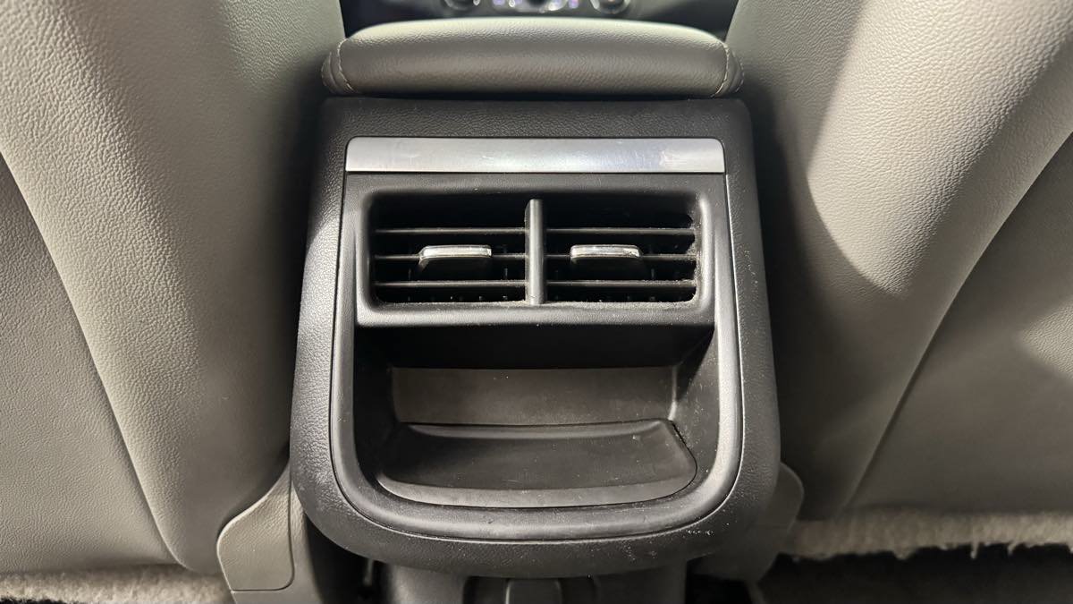 Used 2017 Chevrolet Impala Premier FWD image 32